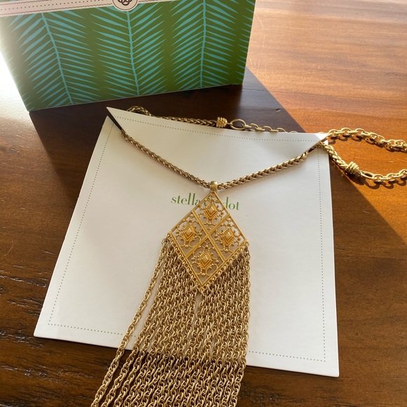 Stella & Dot Makena Necklace - Picture 3 of 3